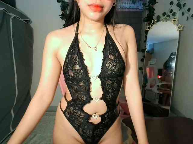 sweetgirl-sarrah webcam