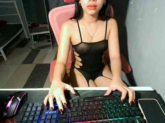 sweetgirl-sarrah webcam