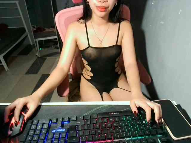 sweetgirl-sarrah webcam