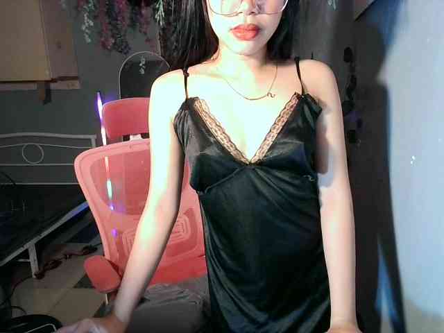 sweetgirl-sarrah webcam