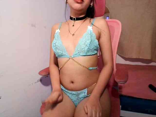 sweetgirl-sarrah webcam