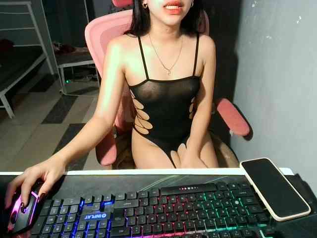 sweetgirl-sarrah webcam