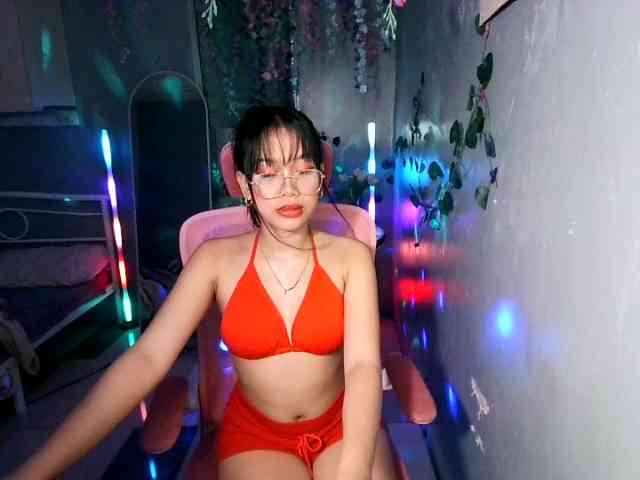 sweetgirl-sarrah webcam