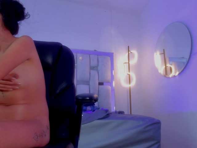 Valentina-tiny's BongaCams show and profile