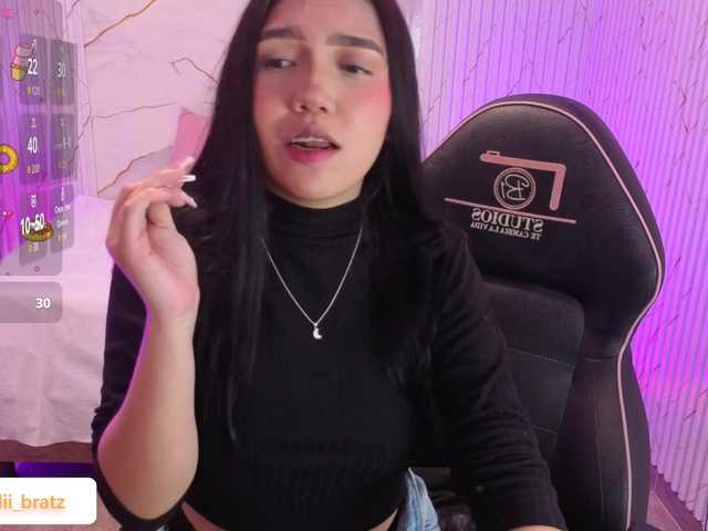 Ameliiaa-tay's BongaCams show and profile