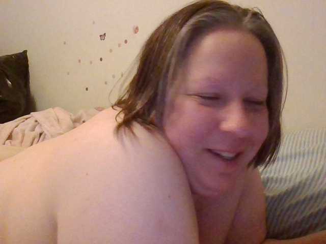 starlight1983's BongaCams show and profile