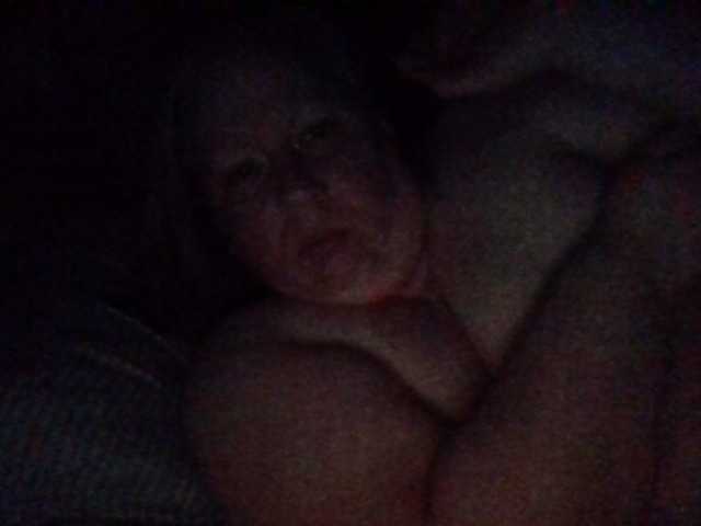 starlight1983's BongaCams show and profile