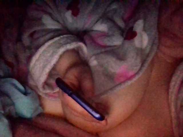 starlight1983's BongaCams show and profile