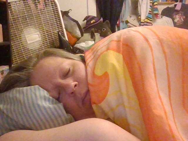 starlight1983's BongaCams show and profile