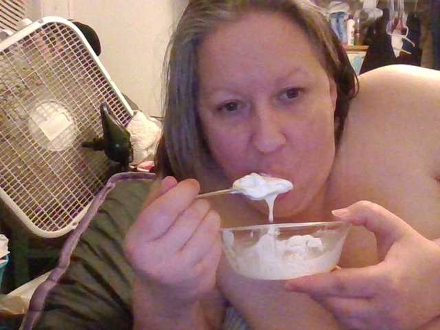 starlight1983's BongaCams show and profile