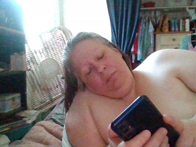 starlight1983's BongaCams show and profile