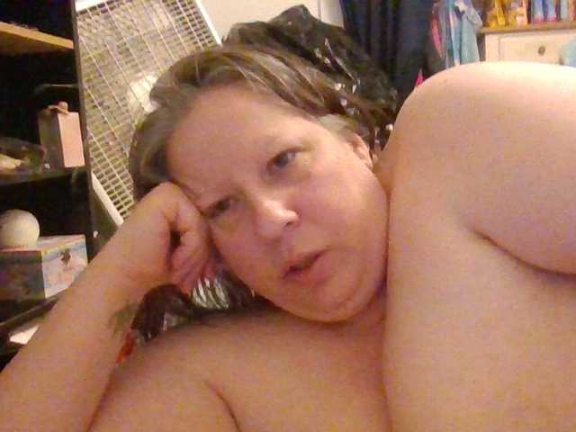 starlight1983's BongaCams show and profile