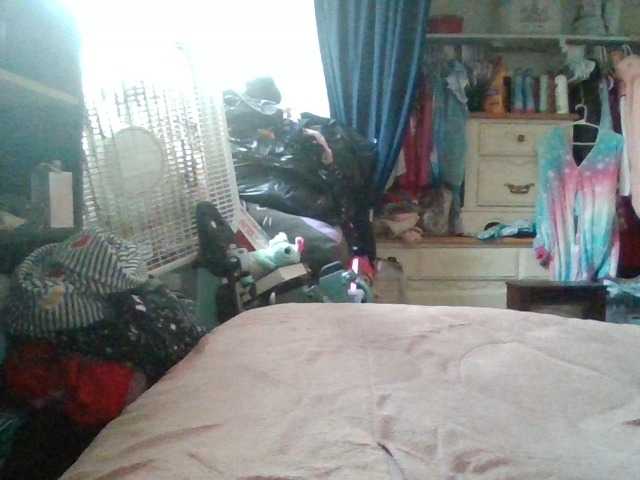 starlight1983's BongaCams show and profile