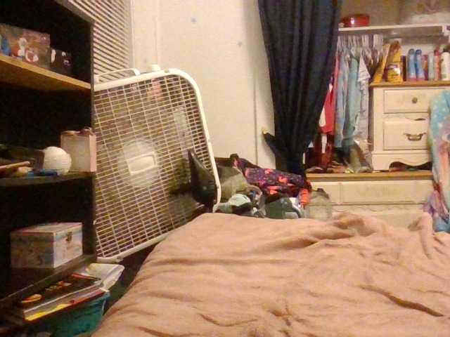 starlight1983's BongaCams show and profile