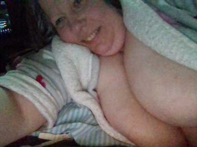 starlight1983's BongaCams show and profile