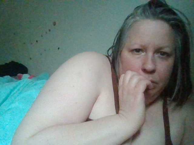 starlight1983's BongaCams show and profile