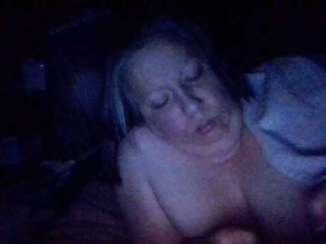 starlight1983's BongaCams show and profile