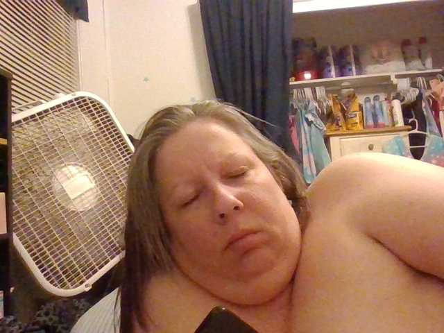 starlight1983's BongaCams show and profile