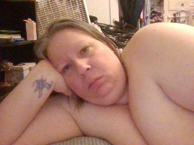 starlight1983's BongaCams show and profile