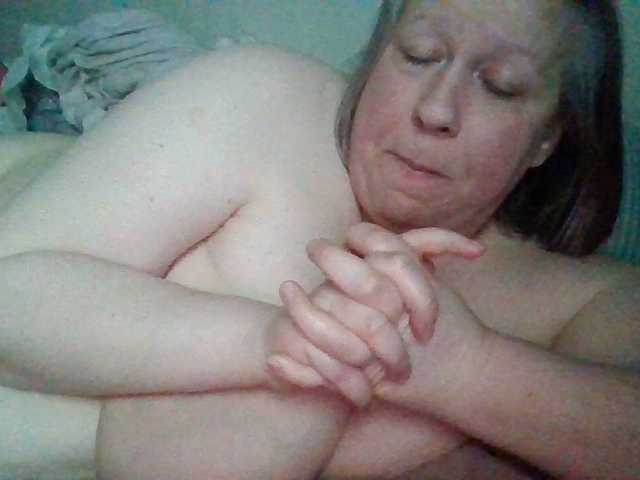 starlight1983's BongaCams show and profile