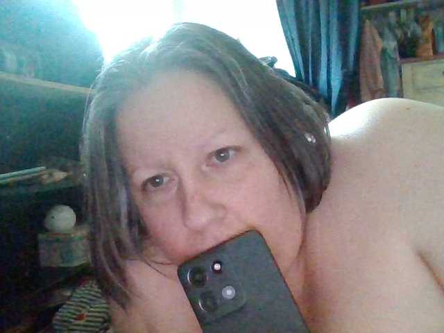 starlight1983's BongaCams show and profile