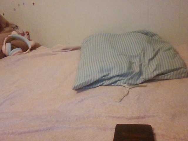 starlight1983's BongaCams show and profile