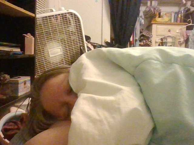 starlight1983's BongaCams show and profile