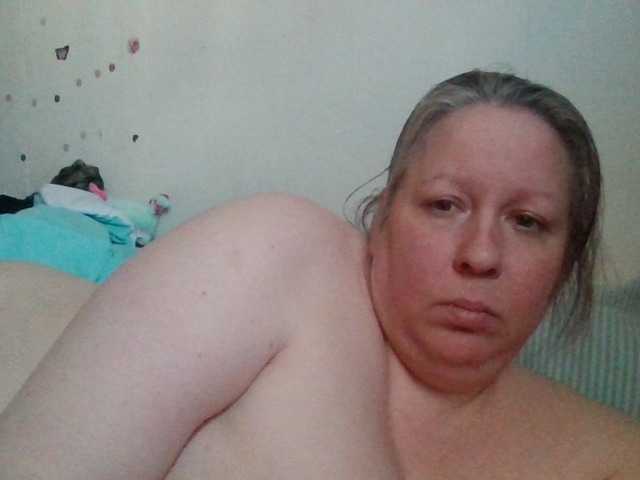 starlight1983's BongaCams show and profile