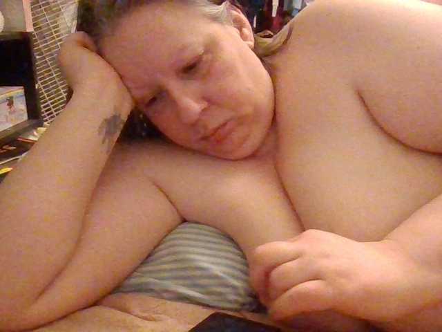 starlight1983's BongaCams show and profile