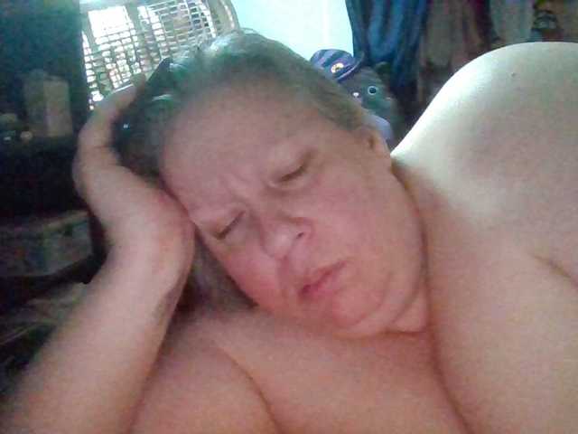 starlight1983's BongaCams show and profile