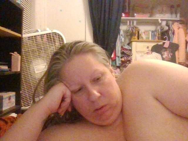 starlight1983's BongaCams show and profile