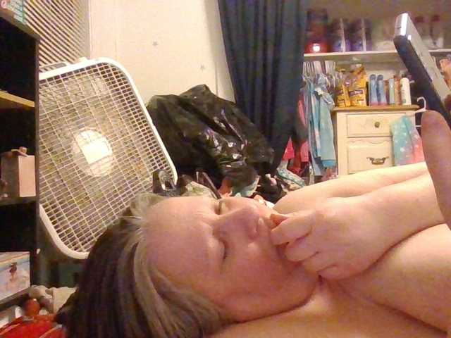 starlight1983's BongaCams show and profile