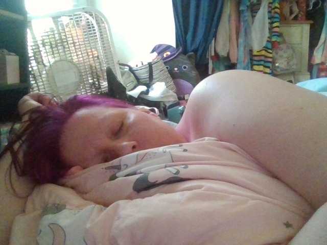 starlight1983's BongaCams show and profile