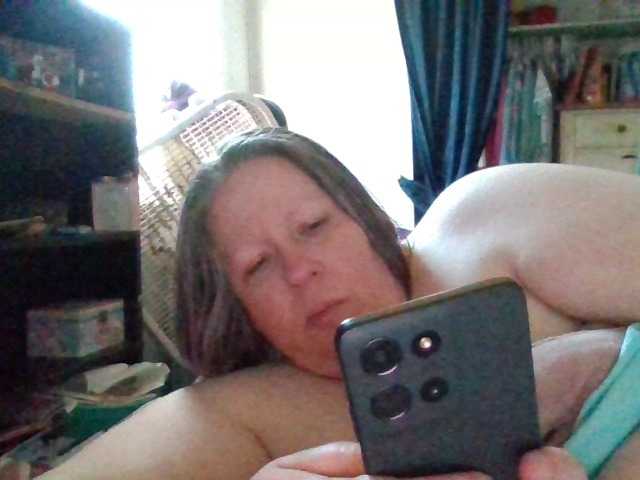 starlight1983's BongaCams show and profile