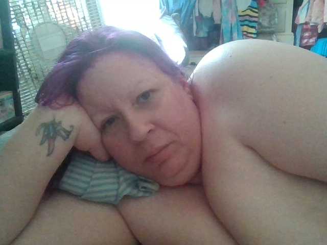 starlight1983's BongaCams show and profile