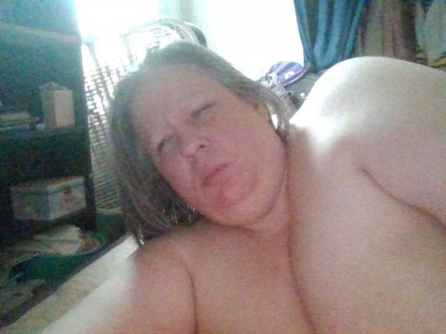 starlight1983's BongaCams show and profile