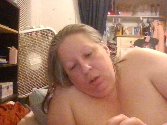 starlight1983's BongaCams show and profile