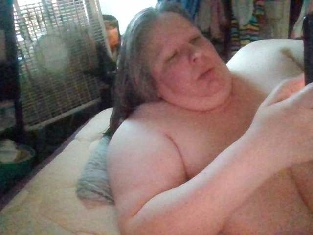 starlight1983's BongaCams show and profile