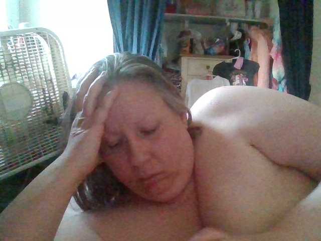 starlight1983's BongaCams show and profile