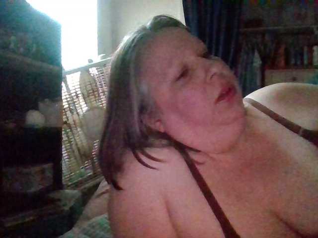 starlight1983's BongaCams show and profile