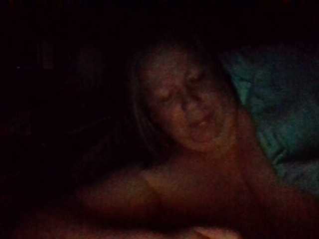 starlight1983's BongaCams show and profile