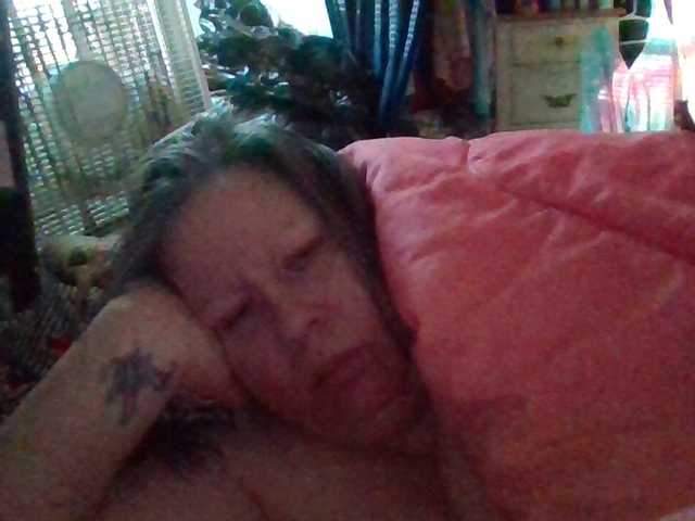 starlight1983's BongaCams show and profile