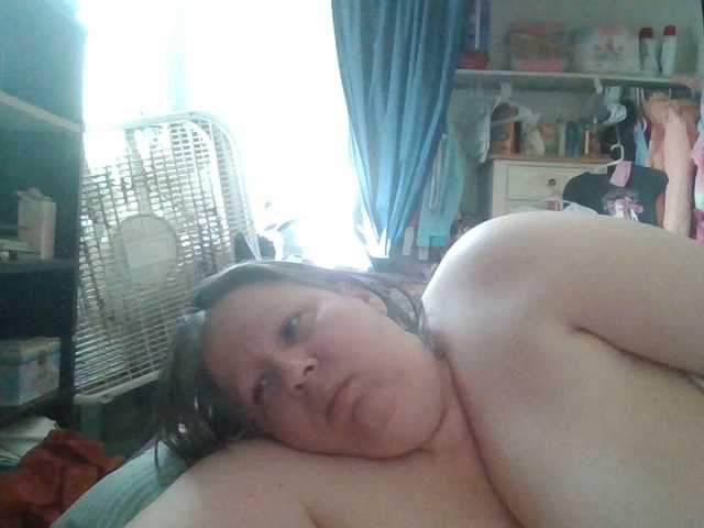 starlight1983's BongaCams show and profile