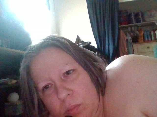 starlight1983's BongaCams show and profile