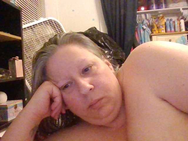 starlight1983's BongaCams show and profile