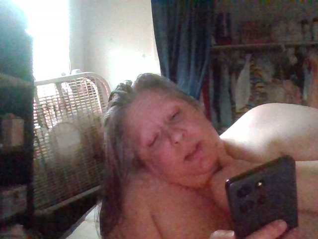 starlight1983's BongaCams show and profile