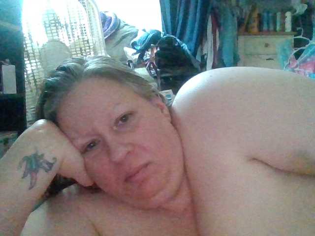 starlight1983's BongaCams show and profile