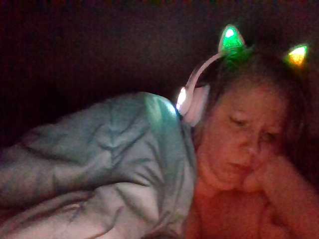 starlight1983's BongaCams show and profile