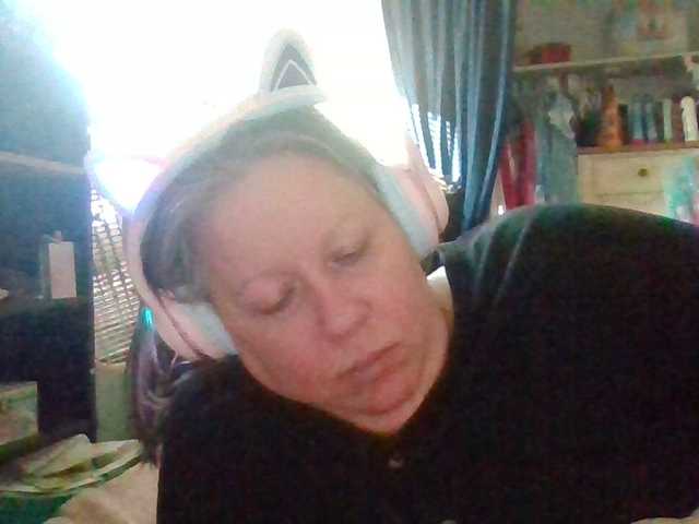 starlight1983's BongaCams show and profile