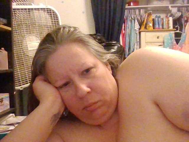 starlight1983's BongaCams show and profile